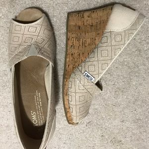 Toms espadrilles